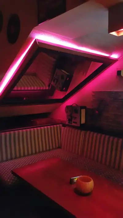 Epoque bar