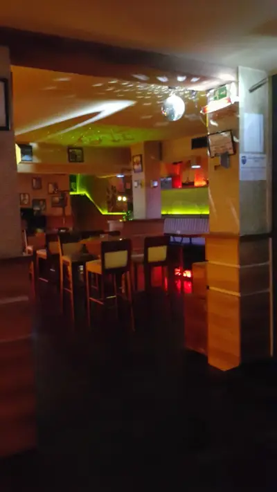 Epoque bar