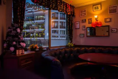 MORRIS BAR