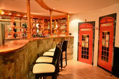 The London Pub