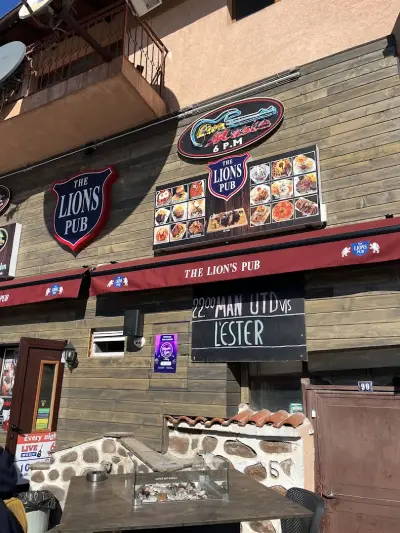 Lion's pub