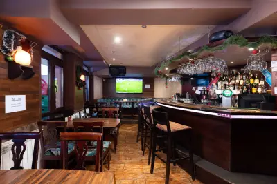 Lion's pub
