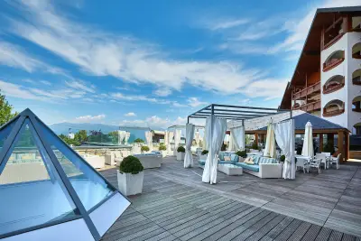La Veranda Bar & Lounge