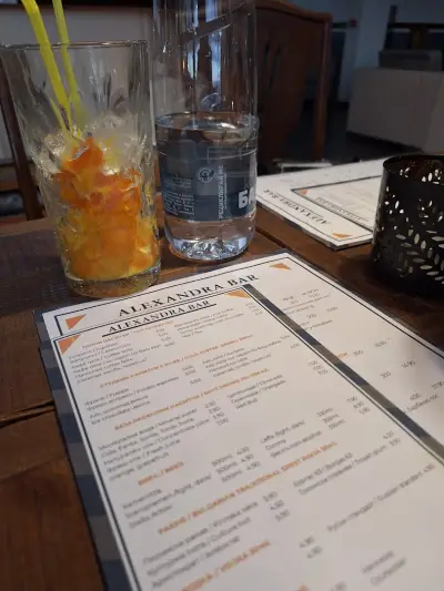 Alexandra Bar