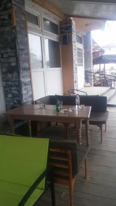 MONTALE BAR