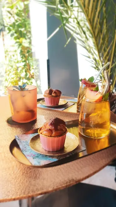 Tadow Cocktail Lounge