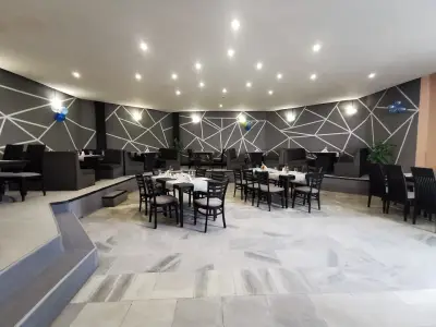Black Bar & Dinner