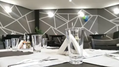 Black Bar & Dinner