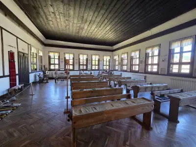 Жив музей