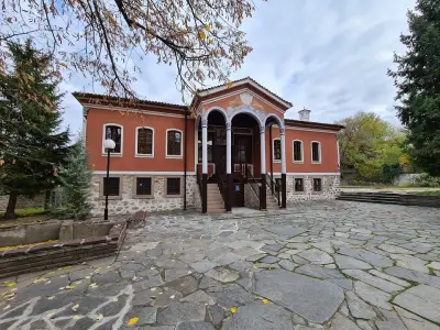 Исторически музей Перущица