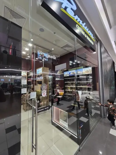 PREMIUM CIGARS & TOBACCO