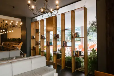 Champions Lobby Bar and Diner