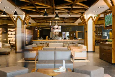 Champions Lobby Bar and Diner