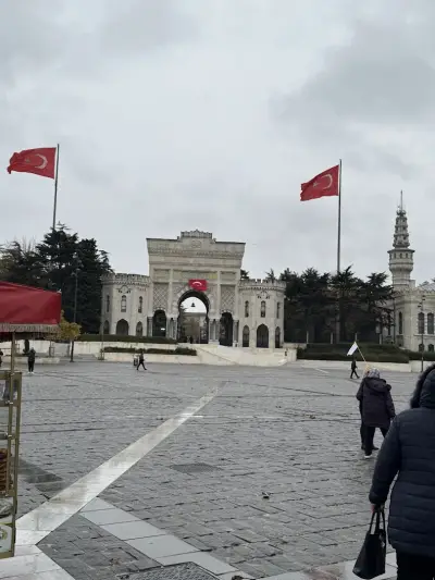 Риа Турс