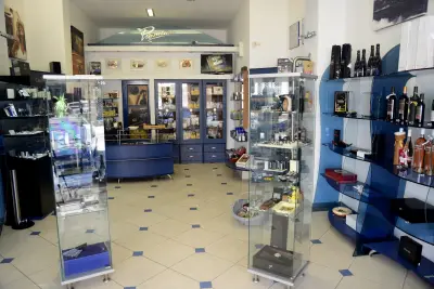 PREMIUM CIGARS & TOBACCO