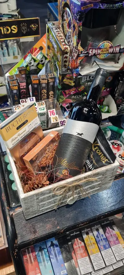 "SLICK" SHOP-whiskey,wine&tabacco