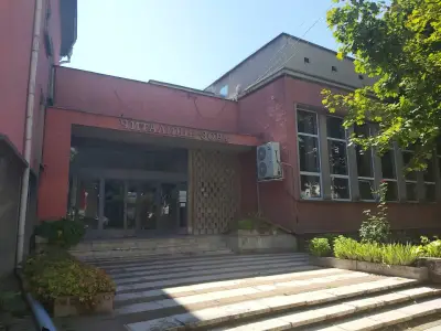 Читалище „Зора“
