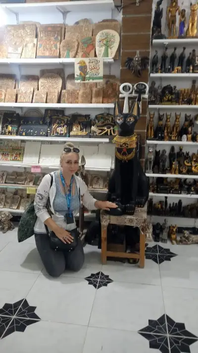 Кристали, таро карти, ръчно изработени бижута - Studio Sekhmet