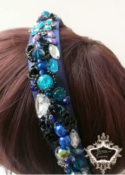 Roses and Crystals-дизайнерски корони, тиари, украси за коса