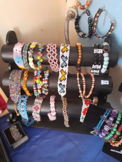 Tina's , Trinkets