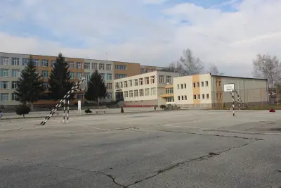 Средно училище „Свети Климент Охридски“