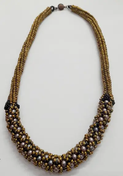 Ema Jewellery | Handmade | Епоксидна смола | Полимерна глина | Естествени манъни | Мъниста