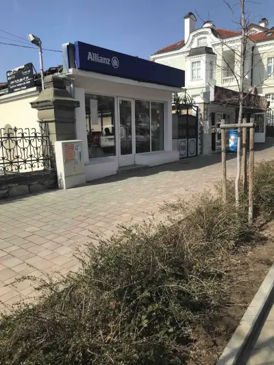 Алианц Застраховане