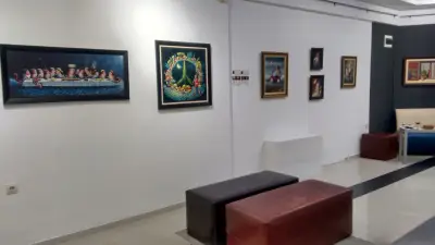 Лев Инс