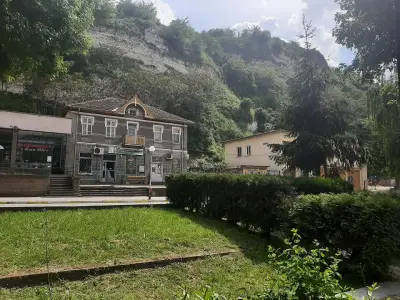МНОГОПРОФИЛНА БОЛНИЦА ЗА АКТИВНО ЛЕЧЕНИЕ-НИКОПОЛ