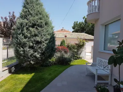 Д-р Атанаска Ямакова
