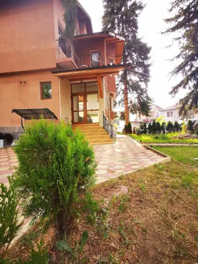 Къща за гости - “Casa Divna“