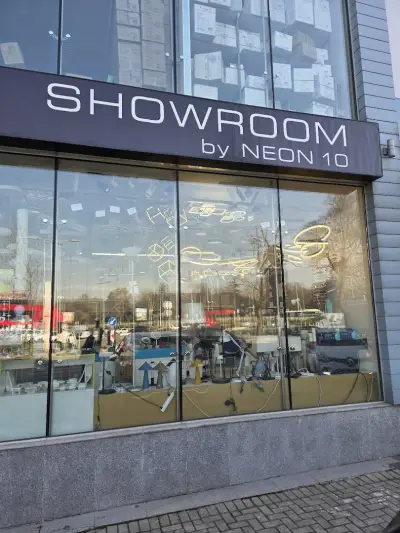V-TAC Showroom - Neon 10