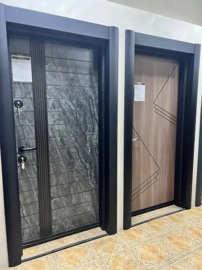 Старчеликкапъ блиндирани BYDOOR и интериорни ВАРИОДОР