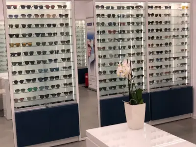 Joy Optics - Mall Rousse, партер