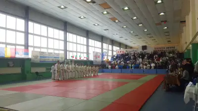 Спортна Зала "Христо Ботев"