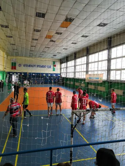 Спортна Зала "Христо Ботев"