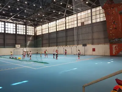 Спортна зала „Владислав“