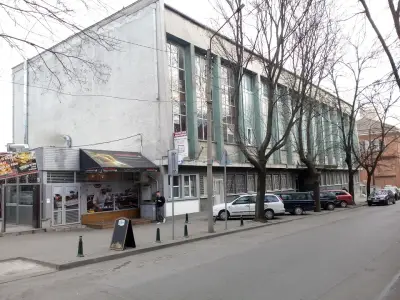 Градската спортна зала