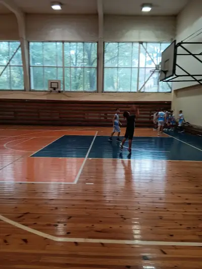Спортна зала „Кракра“