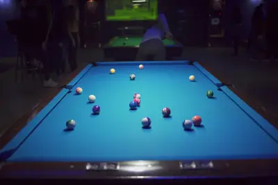 Billiard Club - Motiv8