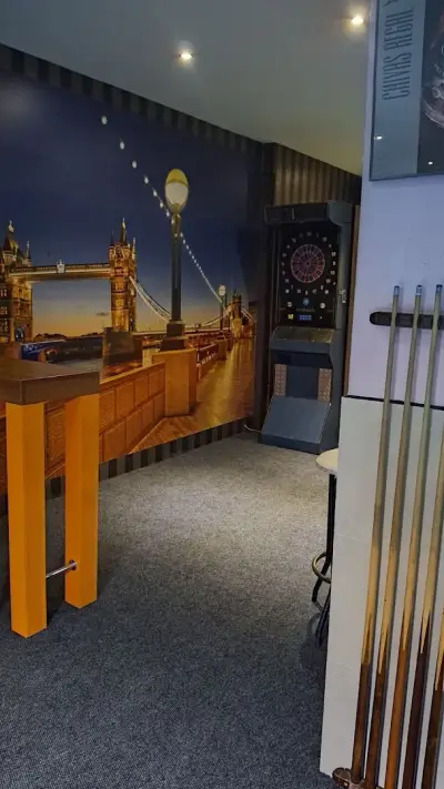 9 Ball Billiards Club