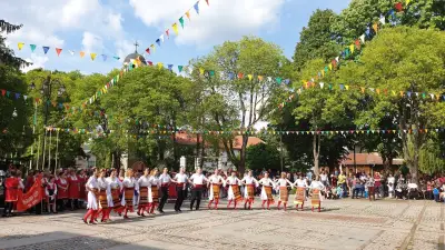 БУРГОС - Школа за български и гръцки народни танци