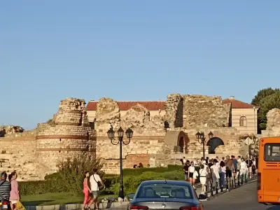 OMC NESSEBAR 2000