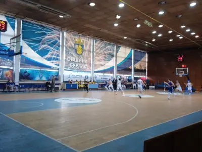 Спортна зала „Бойчо Брънзов“