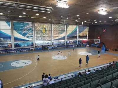 Спортна зала „Бойчо Брънзов“