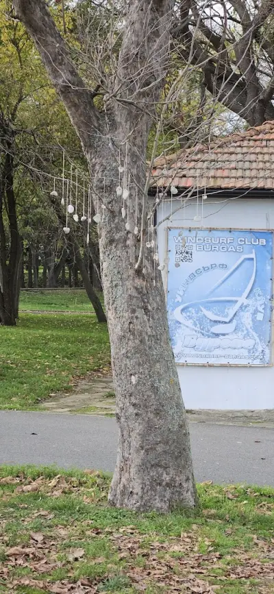 Клуб по уиндсърф Бургас