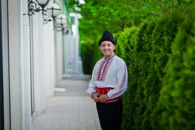 Фолклорен танцов клуб "Еньовче"