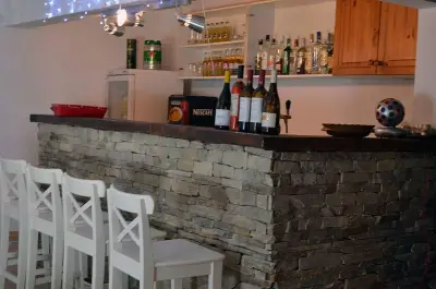 Lily Of The Valley Hotel