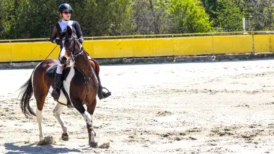 Клуб по конен спорт "Хан Кубрат"