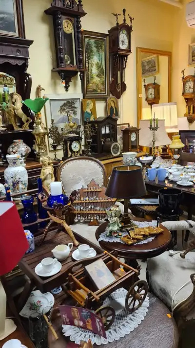 AntiqueBoutique.bg | Антикварен магазин | Старинни мебели
